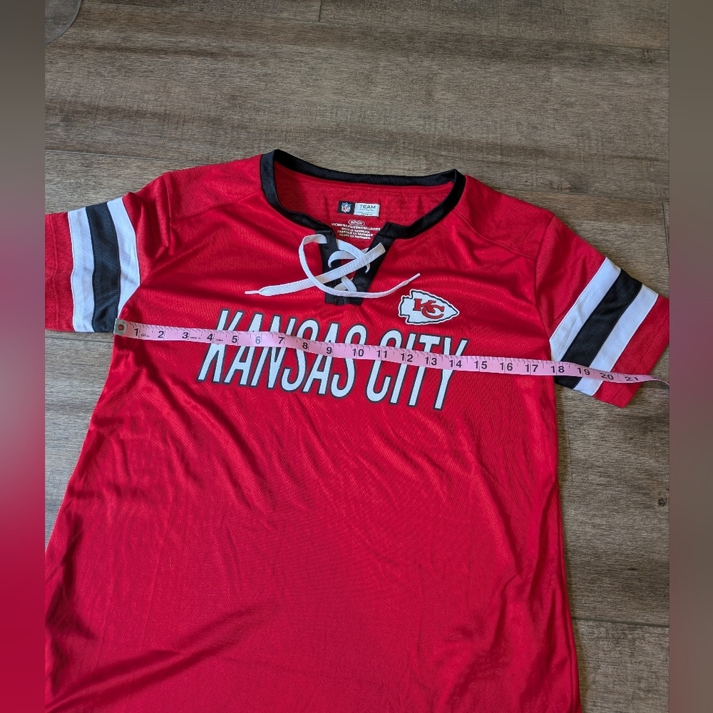 NFL Kansas City Chiefs Red Lace-Up Top - Picture 5 of 7